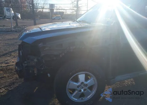 2009 Ford Escape Xlt z USA, uszkodzony, nr VIN 1FMCU93G79KD01070